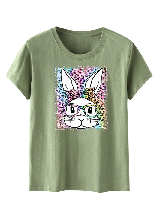 Camiseta de manga corta con estampado de conejito de Pascua y leopardo para mujer.